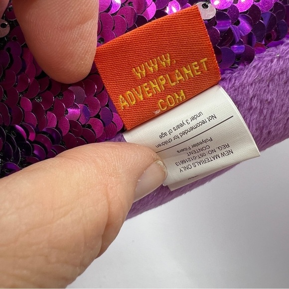 Adventure Planet Color Changing Sequin 2 Piece Seal Toy Plush Stuffed Animals - Picture 3 of 13